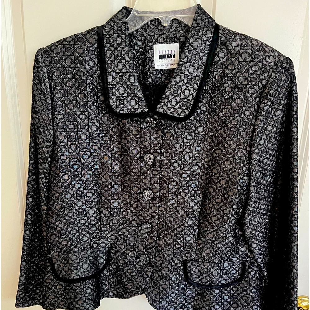 LESLIE FAY PETITES STEEL GRAY 2-PIECE SUIT
